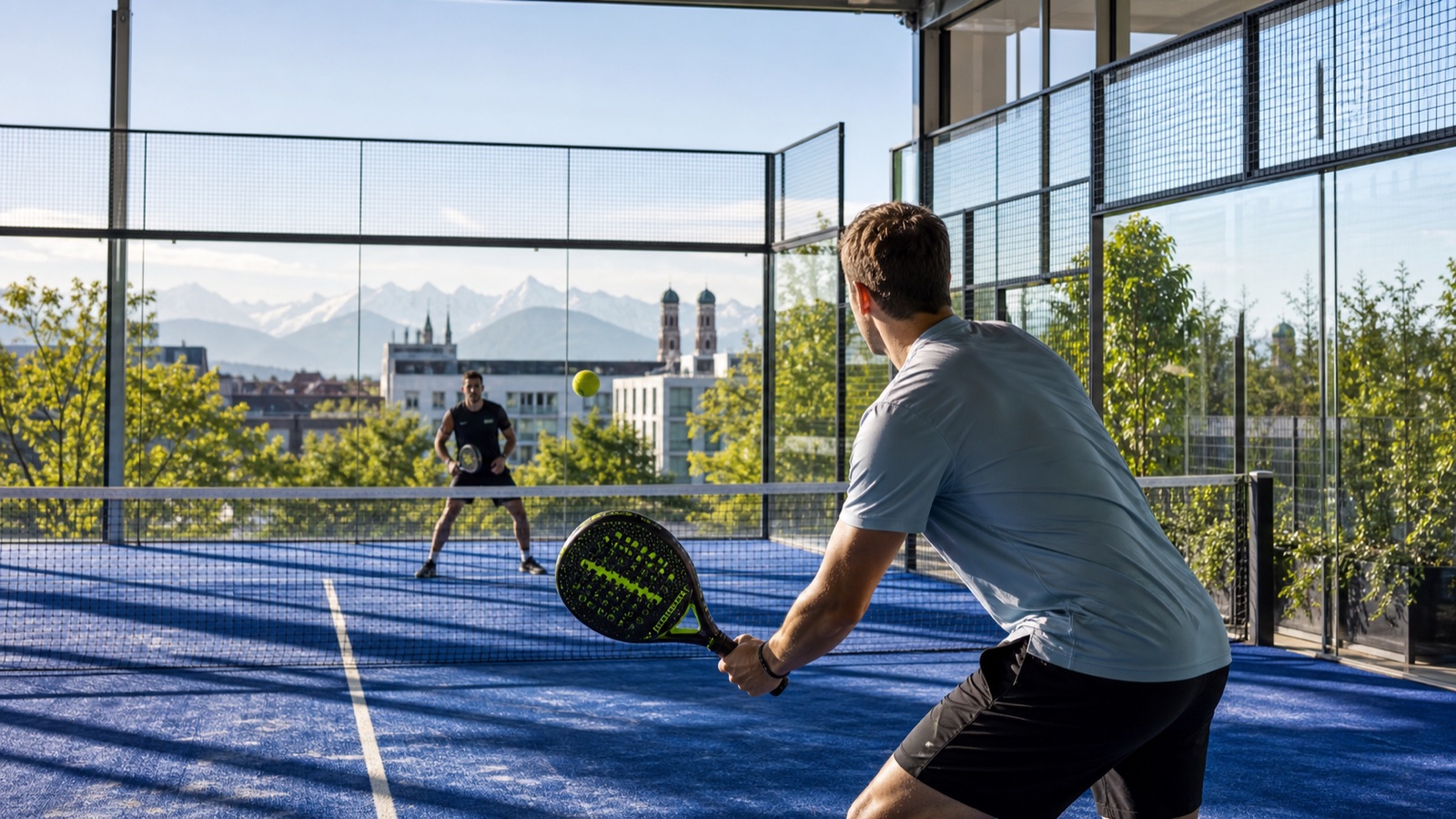 Padel-Plätze in München: 5 Anlagen im ehrlichen Vergleich